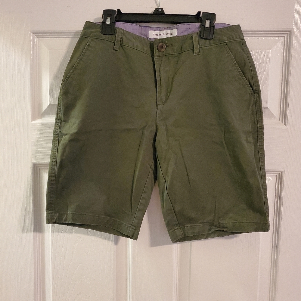 "Amazon Essentials" shorts! Size: 2, Misses  Color: Olive green